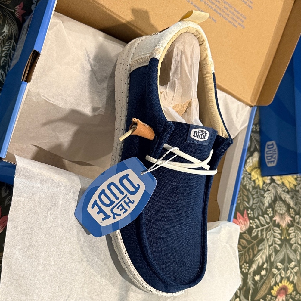Hey Dude Wally Craft Linen Sargasso Blue/White Loafers - Picture 3 of 4